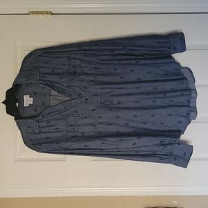 Liz Claiborne long sleeve button down top. Medium. EUC